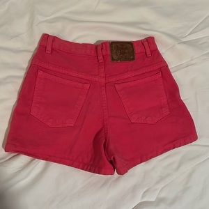 90s High Waisted London Jean Short! Super cute, Barbie Pink. Denim.